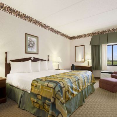 King Room - Non-Smoking Baymont by Wyndham Corbin Promo Code