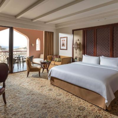 Deluxe King Room with Sea View