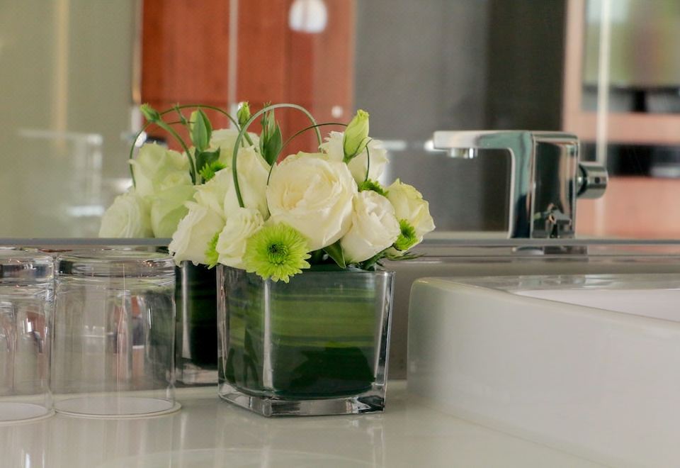 InterContinental Nanjing1 King Bed Classic Lake View