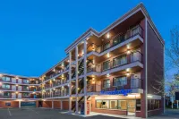 Travelodge by Wyndham Reno Downtown