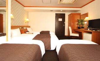 Hotel Livemax Budget Okinawa Tomariko