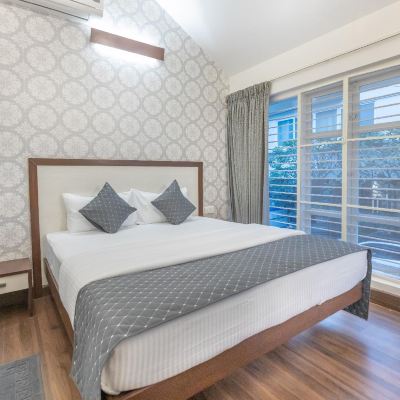 Executive Deluxe Room Ixora Suites Promo Code