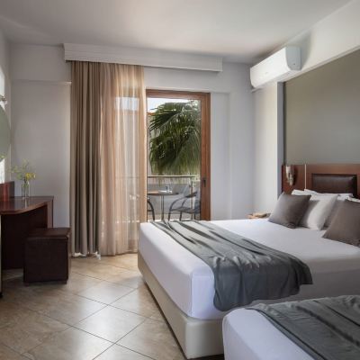 Comfort Room with Pool View Hotel Simeon Promo Code