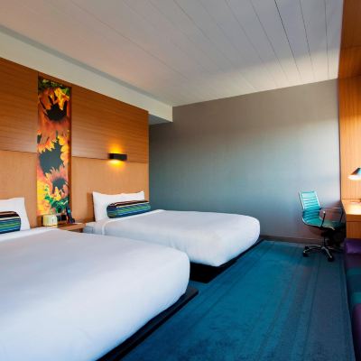 客房， 2 張大床 （Mobility Accessible， Roll-in Shower） 雅樂軒巴爾的摩華盛頓國際機場酒店優惠