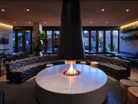 Hotel Realm Hotels in Barton