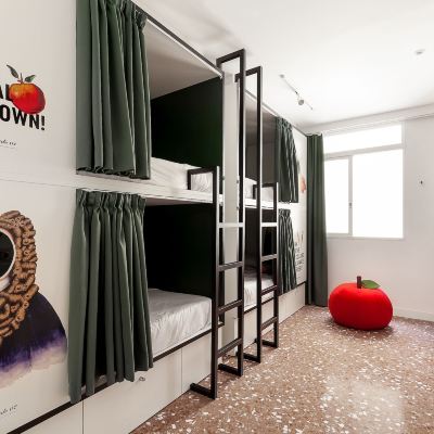 City Triple Room, Private Bathroom 2060 the Newton Hostel Promo Code