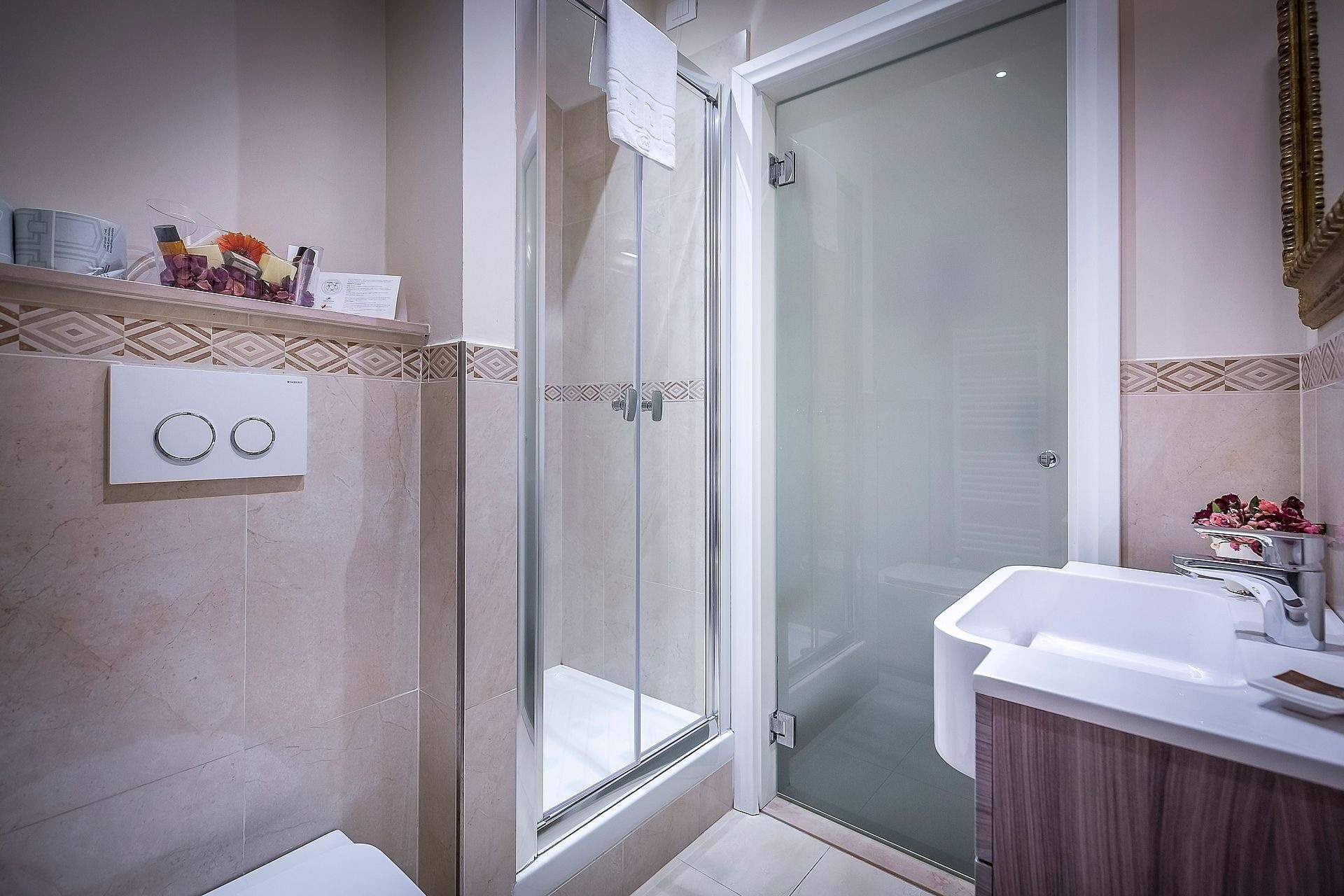 经济型双人房， 1 张大号单人床