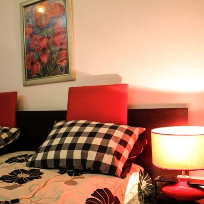 Red Double Deluxe Lahore Guest House Promo Code