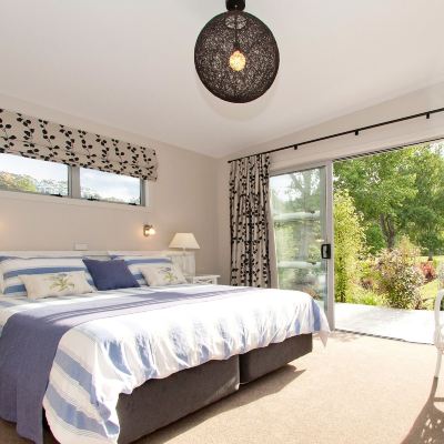Deluxe House, 3 Bedrooms, Accessible, 2 Bathrooms Flaxmill Accommodation Promo Code