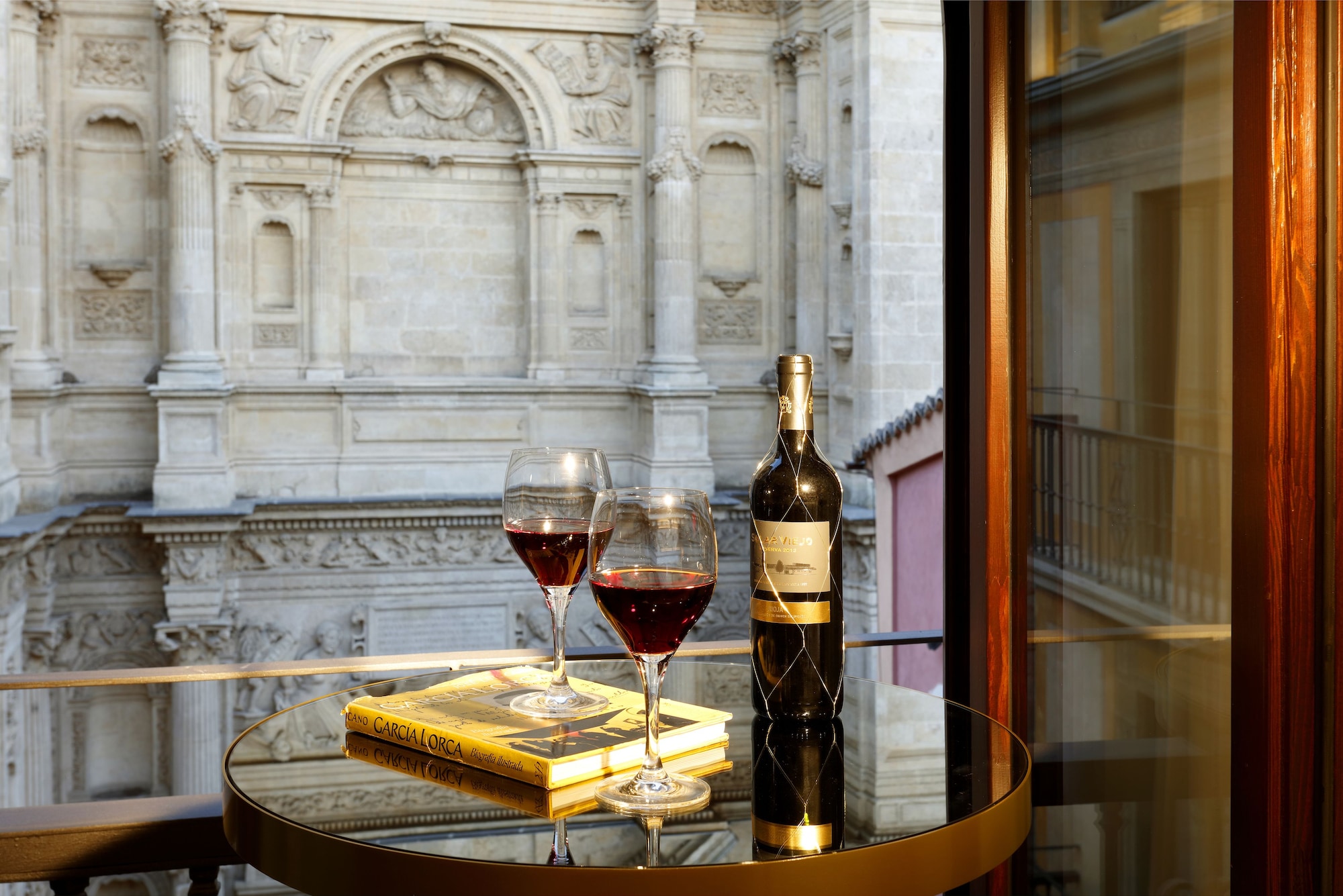 大教堂景小型套房