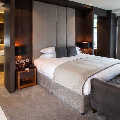 Luxury Penthouse, City View, Corner Ten Square Hotel Promo Code