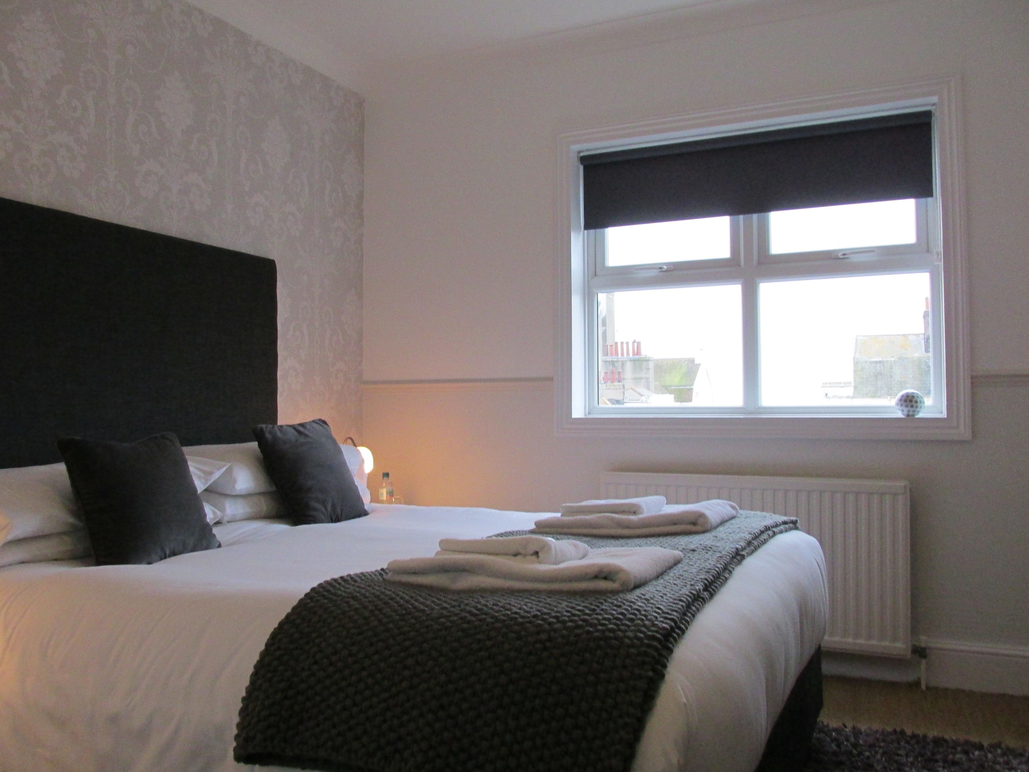 帶海景的奢華特大床房