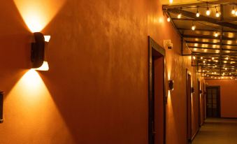 Hotel Capitalino - Housity