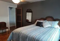 Tombstone's Vigilante Inn "EARP1Cozy, Quiet,  2 Blocks from All Festivities