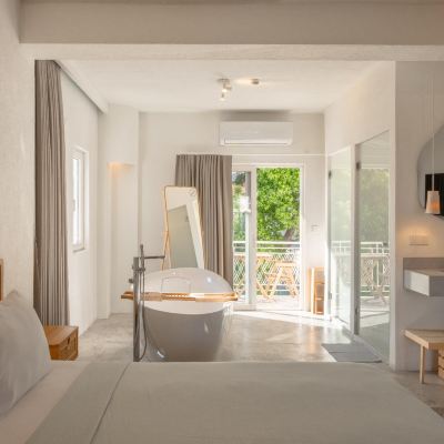 Superior Plus Room L'Olive Homes Promo Code