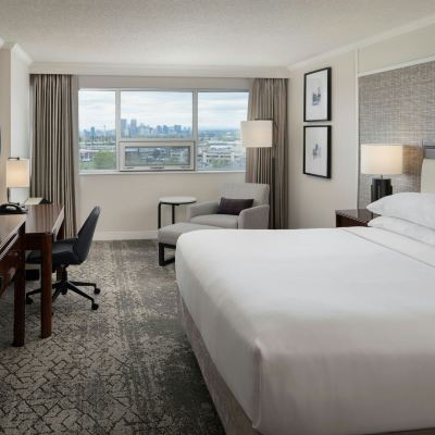 Deluxe King Room with Club Lounge Access Sheraton Cavalier Calgary Hotel Promo Code