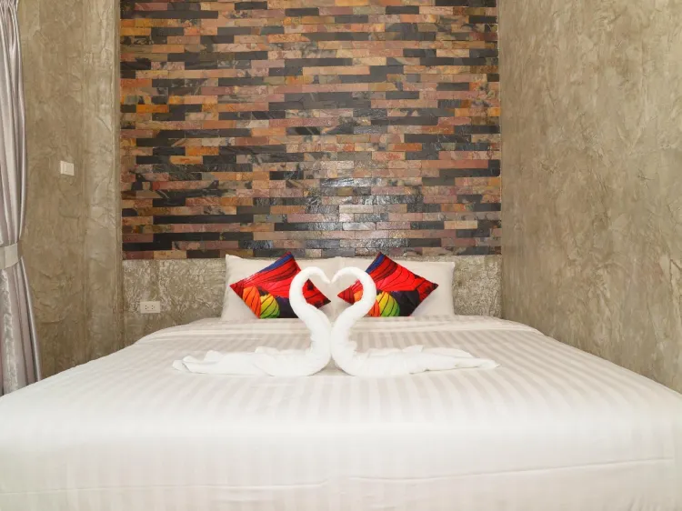 ห้องซูพีเรียร์ เตียงใหญ่ 1 เตียง