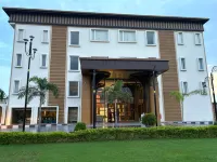 Nirvana Grand Hotel & Resort Hotel di 