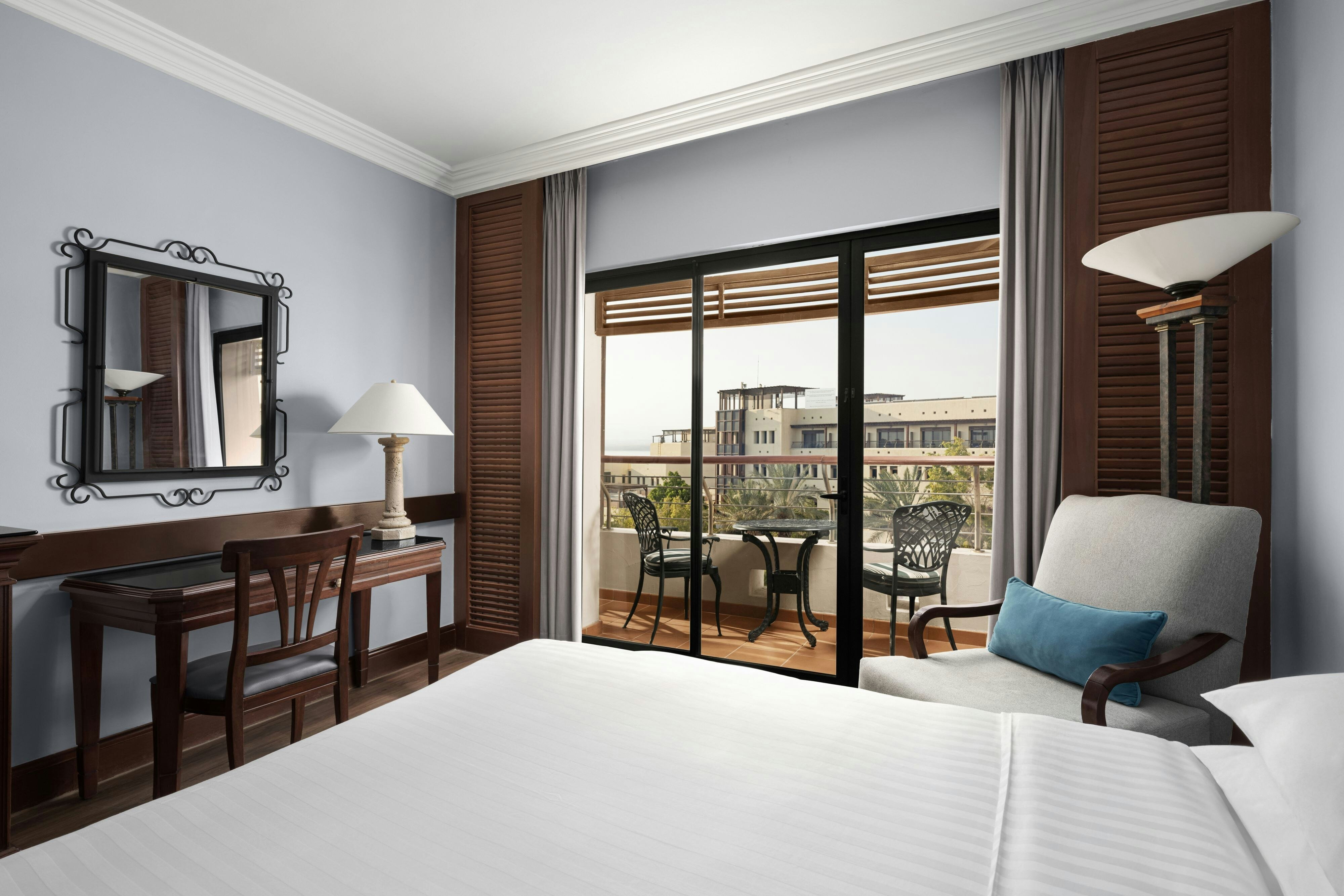 泳池客房（2张双人床，直通泳池，带露台）