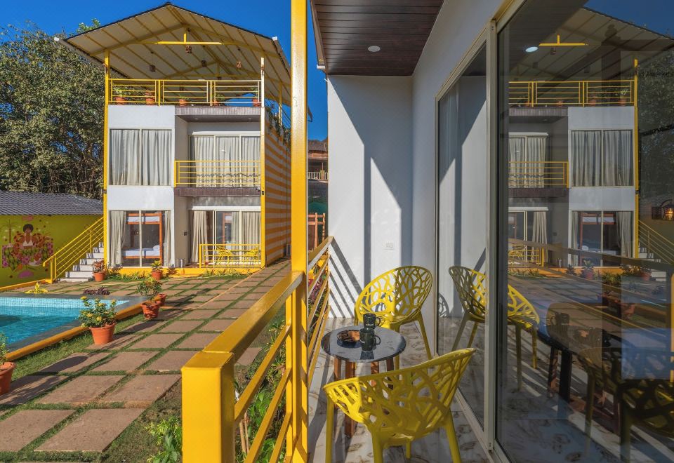 高级双人房（带阳台）