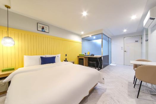 Busan Yeonsan Togok Hotel Roi
