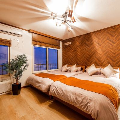 Five-Bedroom House The Phoenix Promo Code