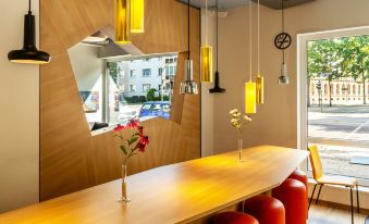 B&B HOTEL Magdeburg-City - Housity