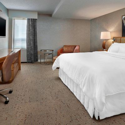 Deluxe Wing Executive Deluxe Suite with City View The Westin Edmonton Promo Code