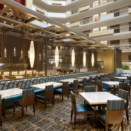 Embassy Suites by Hilton San Antonio Airport