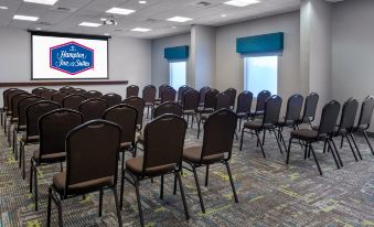 Hampton Inn & Suites Winston-Salem/University Area