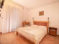 Levantin Inn Room N6 Park View  호텔