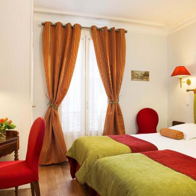 Comfort Room New Orient Hotel Promo Code