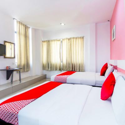 Suite Keluarga Kupon OYO 162 FB Hotel