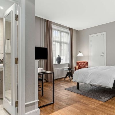 Standard Double Room Hotel Kong Arthur Promo Code