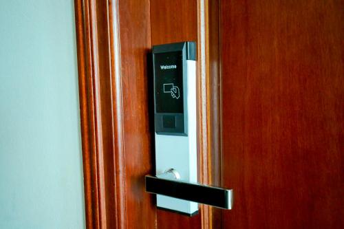 三人间（园景）