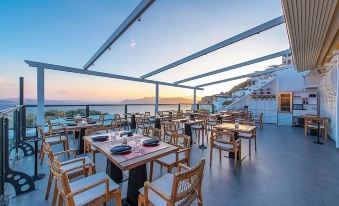 Oia Suites