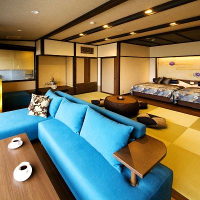 和洋式マウンテンビュージュニアスイート(浴室)(本館) 金沢湯涌温泉　百楽荘　贅と美と２つの館を愉しむ宿 クーポン