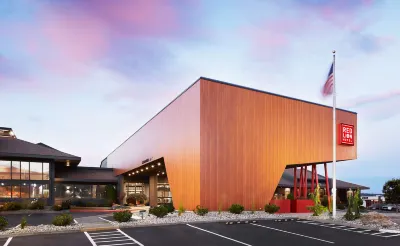 Red Lion Hotel Wenatchee City Center Hotels in 