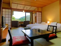 Tatsuta Ryokan Hotels in Izu