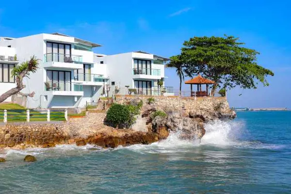 Tanjung Kodok Beach Resort Lamongan: Mewahnya Staycation Tepi Laut & Promo Voucher
