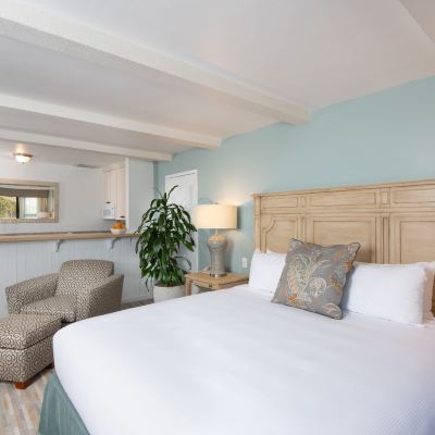 Coastline View One King with Kitchenette La Jolla Shores Hotel Promo Code