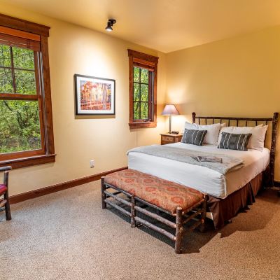 Luxury One Bedroom Parlor Suite Snow King Resort Promo Code