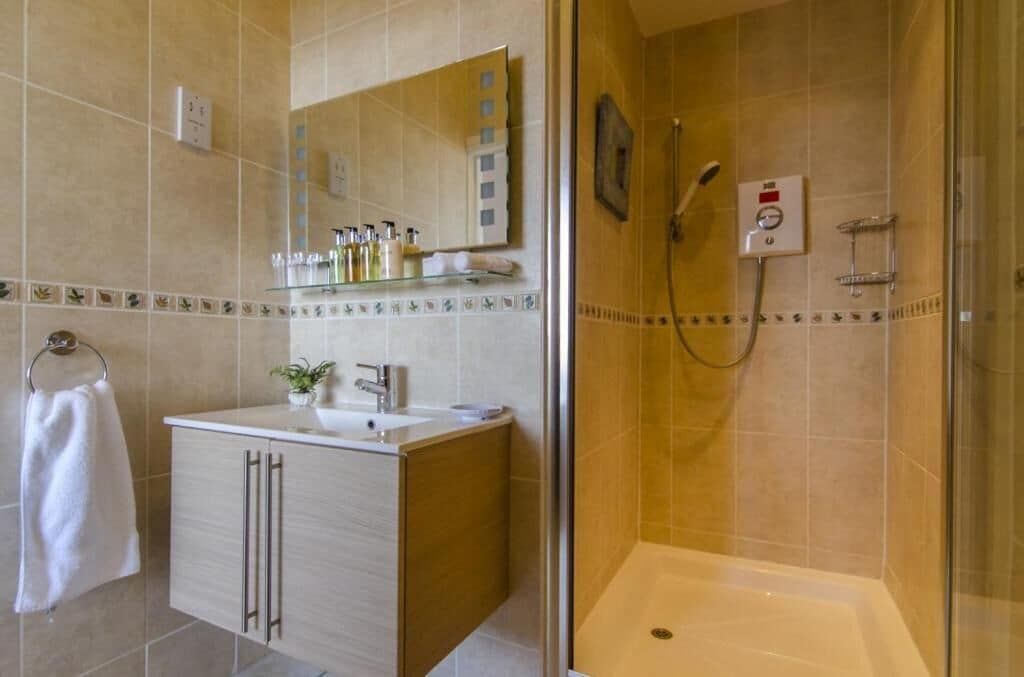 豪华双人间 - 带阳台和海景