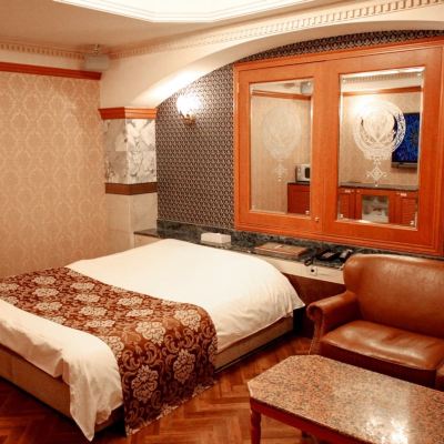 スタンダードダブルルーム(喫煙) ﻿ホテルシャシャ豊中店 - 大人限定 クーポン