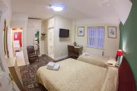 Gatwick Turret Guest House Hotels in 