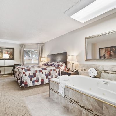 Romantic Suite, 1 King Bed Guest House Inn & Suites Promo Code