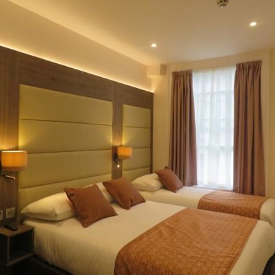 標準三人房， 1 間卧室， 私人浴室， 城市景觀 格倫代爾海德公園酒店優惠