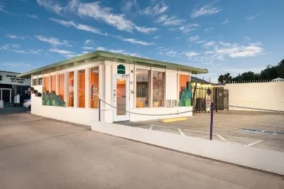 Bungalows Hostel Hotels in 