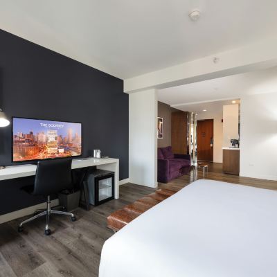 Executive King Room Godfrey Hotel Chicago Promo Code