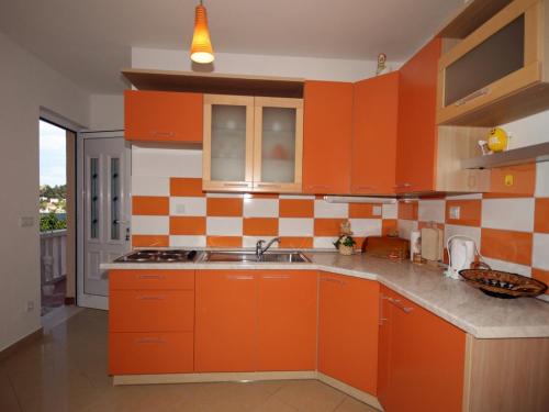 海景一卧室公寓 - 带私人入口和露台